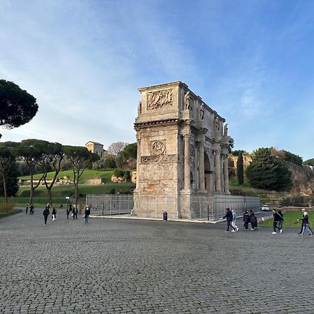 4 Bed Rooms Luxury Apartment Near Colosseum Rom Eksteriør billede