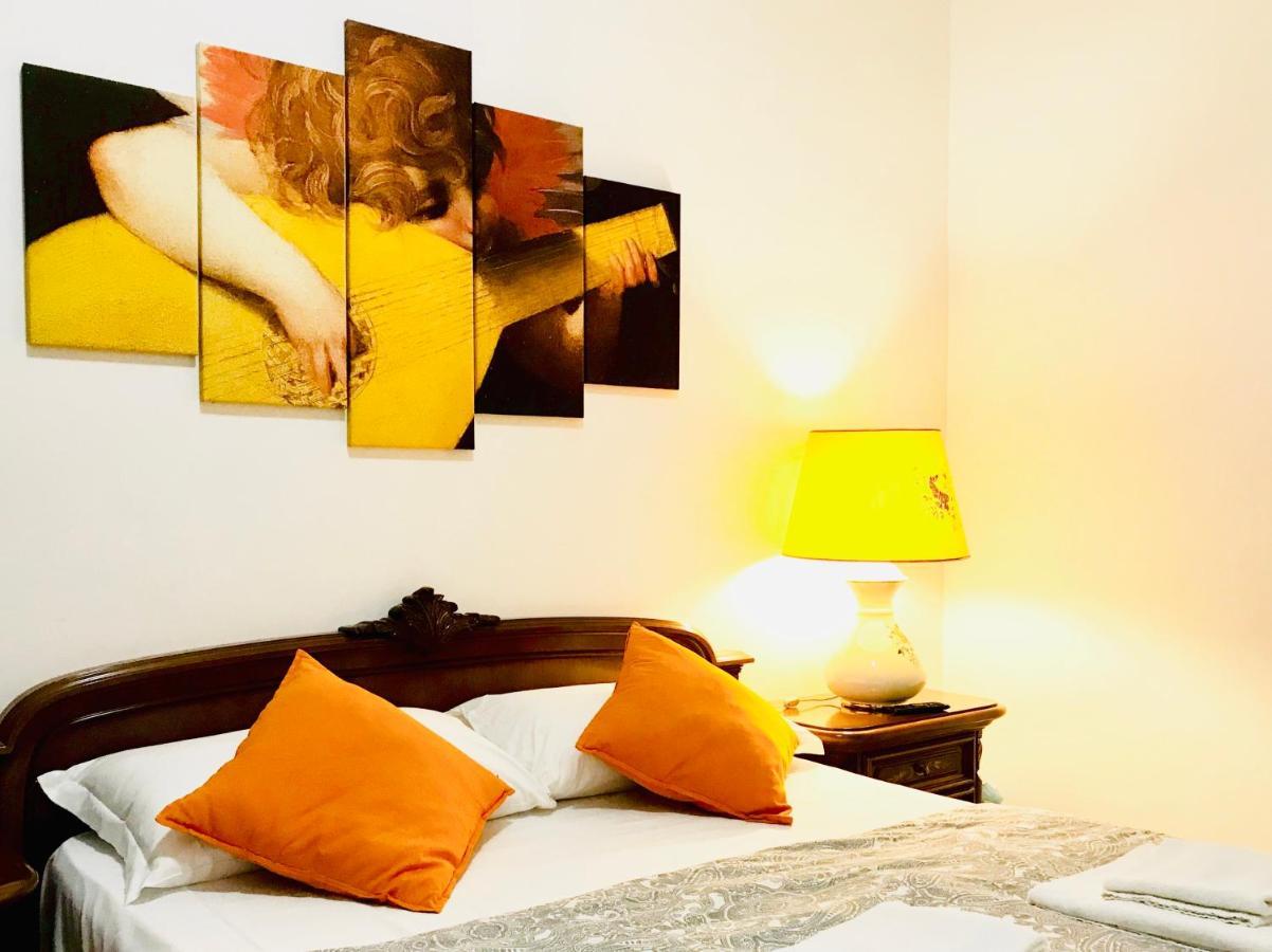 4 Bed Rooms Luxury Apartment Near Colosseum Rom Eksteriør billede