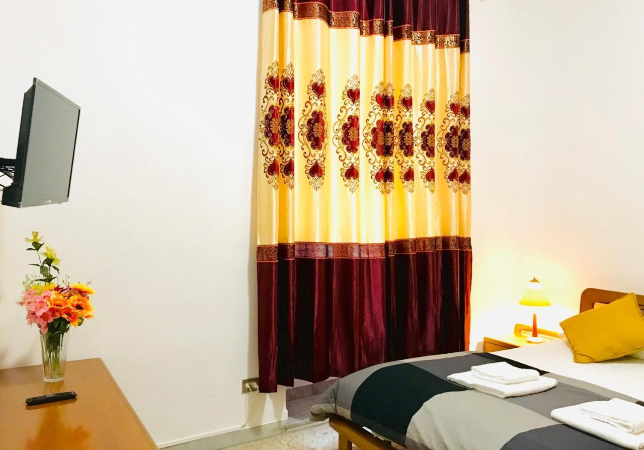 4 Bed Rooms Luxury Apartment Near Colosseum Rom Eksteriør billede