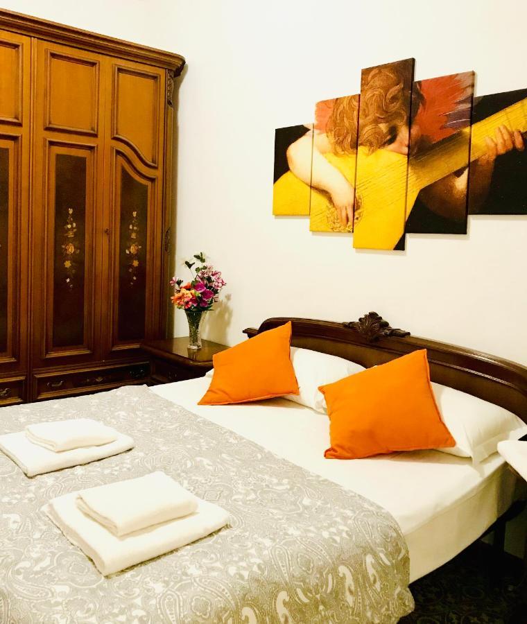 4 Bed Rooms Luxury Apartment Near Colosseum Rom Eksteriør billede