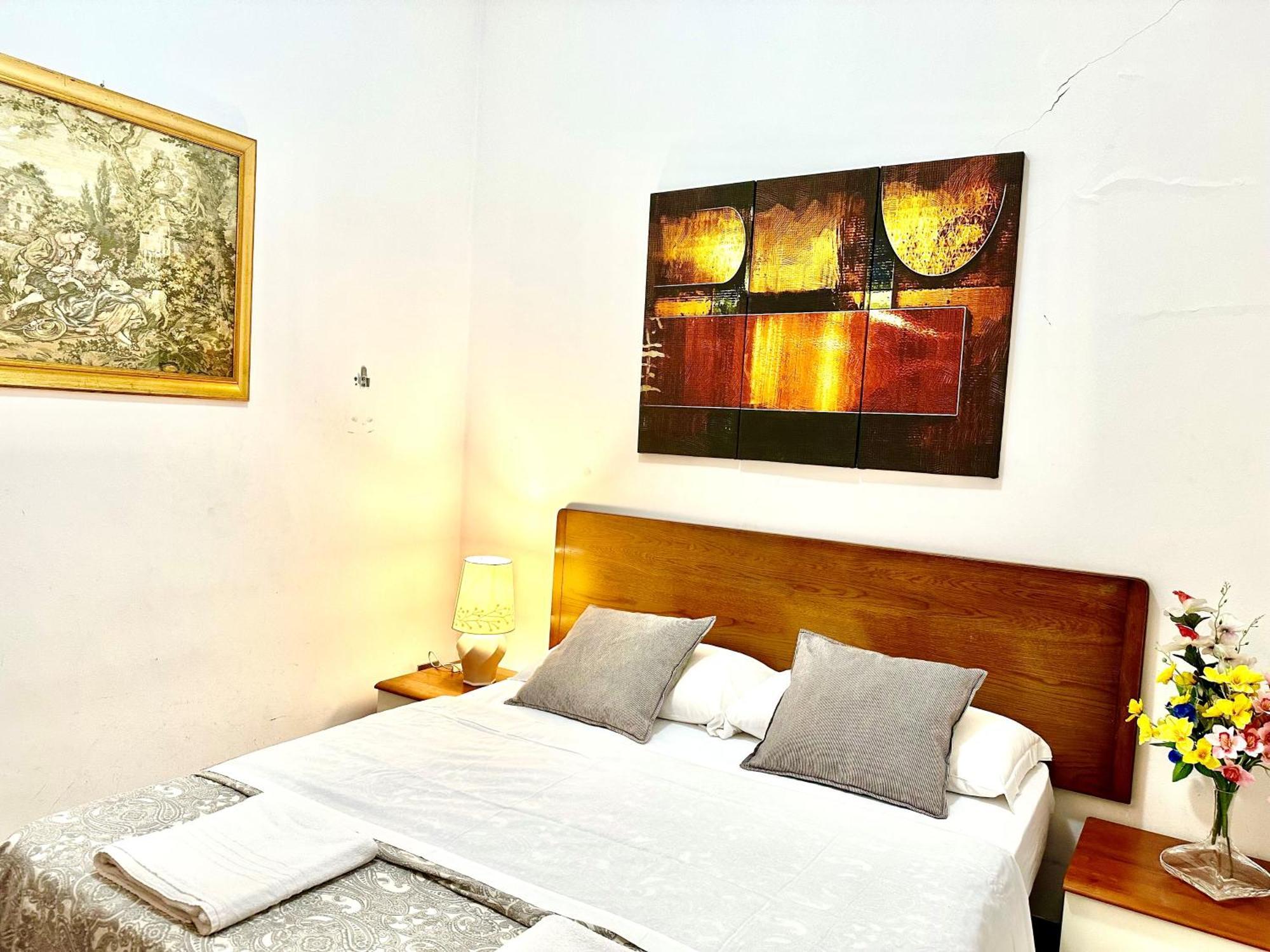 4 Bed Rooms Luxury Apartment Near Colosseum Rom Eksteriør billede