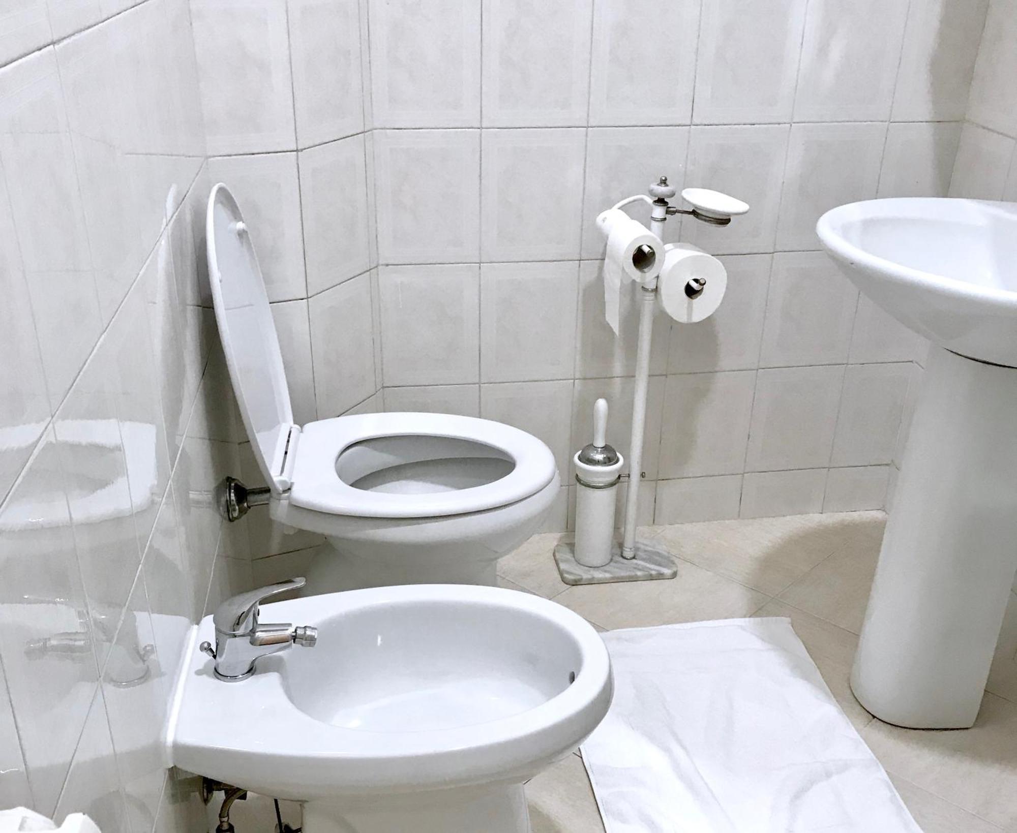 4 Bed Rooms Luxury Apartment Near Colosseum Rom Eksteriør billede