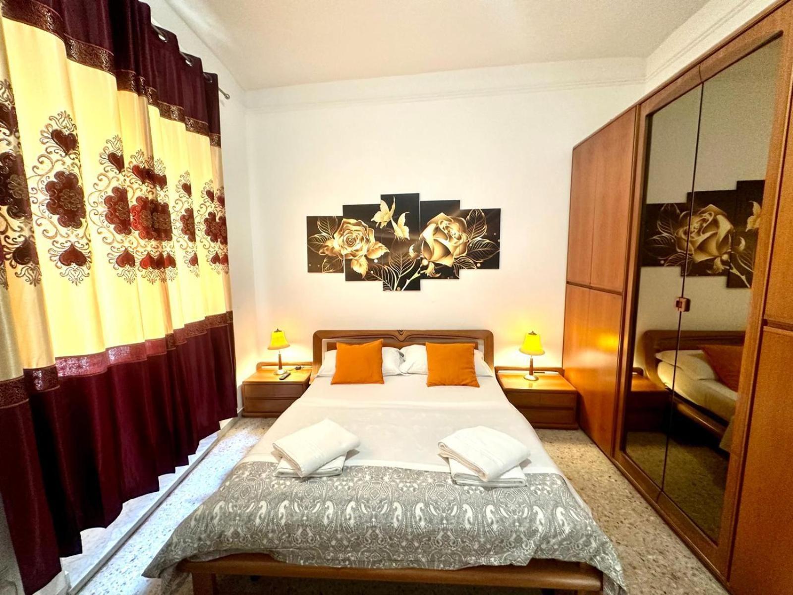 4 Bed Rooms Luxury Apartment Near Colosseum Rom Eksteriør billede